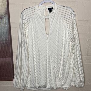 Daytrip Keyhole Sheer Stripe Sleeve Top XXL